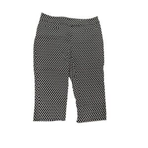 APT 9 pull on capris, size 10 P